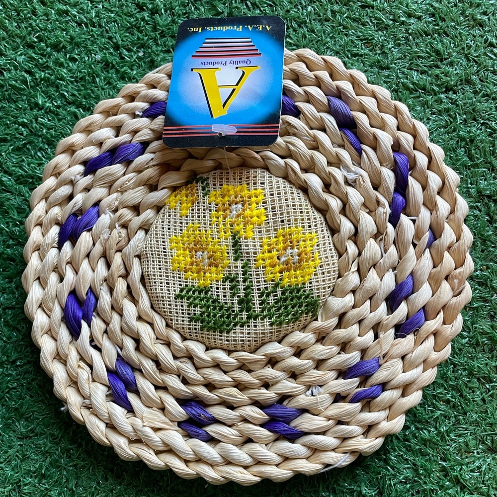 Trivet hot pad purple floral embroidery NWT